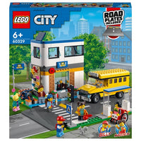 LEGO® City Schule mit Schulbus 60329